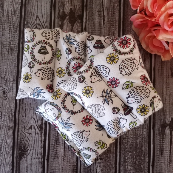 Microwavable Heating Pad Hedgehogs Flowers - Picture 1 of 4
